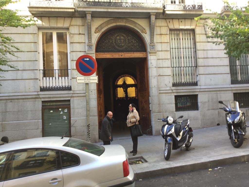 Opera By Forever Rentals Madrid Ngoại thất bức ảnh