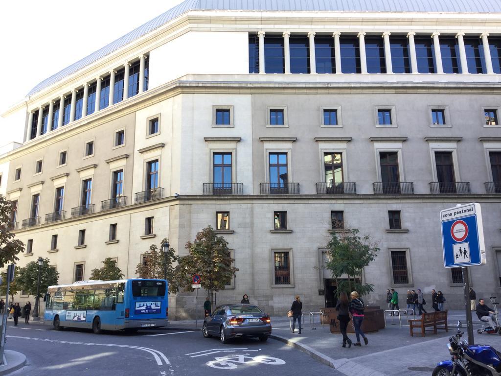 Opera By Forever Rentals Madrid Ngoại thất bức ảnh